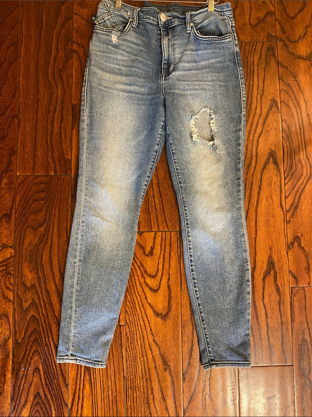 Rock & Republic Light Blue Distressed Skinny Jeans